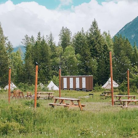 Wander Camp Glacier Coram Exterior foto